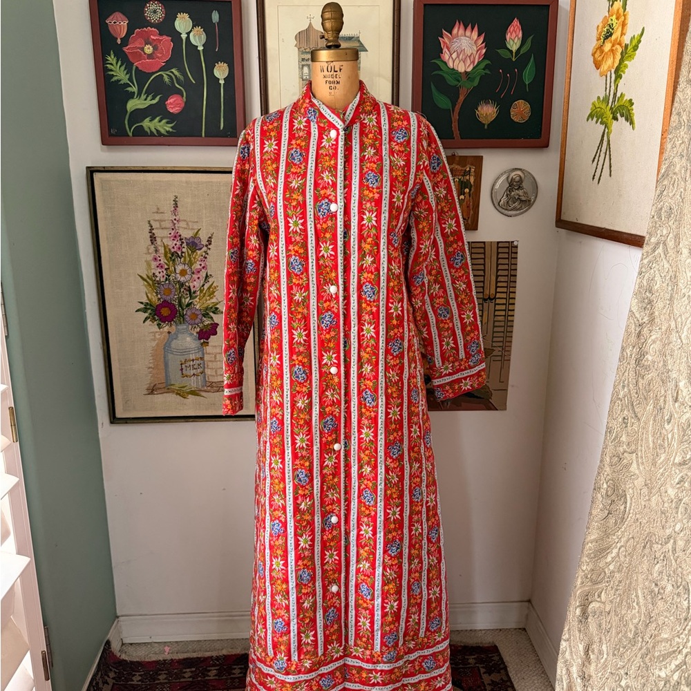 Floral Red and White Long Quilted House Coat